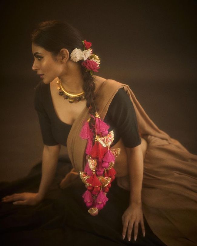 Lovely Vintage Looks Of Mouni Roy